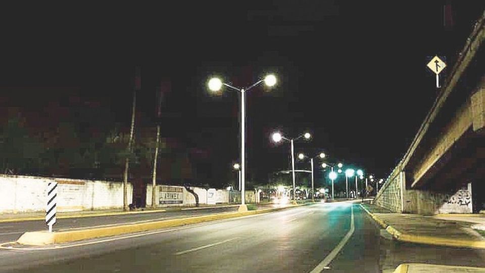 Eso se debe al programa “Nuevo laredo se Prende”, que inició hace tres meses, lo que representa un ahorro del 60 por ciento en el consumo de energía eléctrica