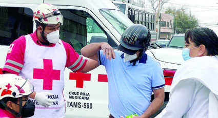 Estrella moto; hiere a mujer