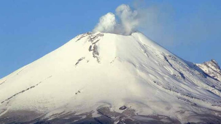 FOTO BELLEZA NEVADA: Volcán Popocatépetl amanece cubierto de nieve