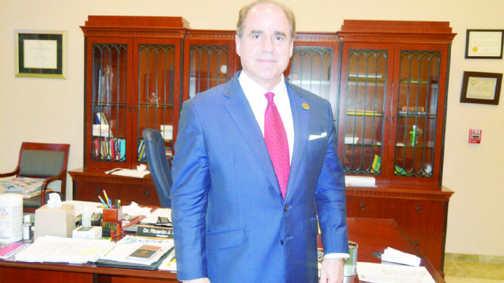 Buscan 3 puesto en Colegio de Laredo