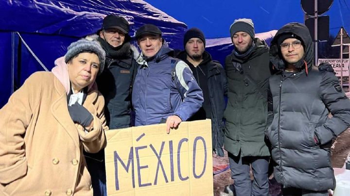 Reciben en Rumania a primeros mexicanos evacuados de Ucrania