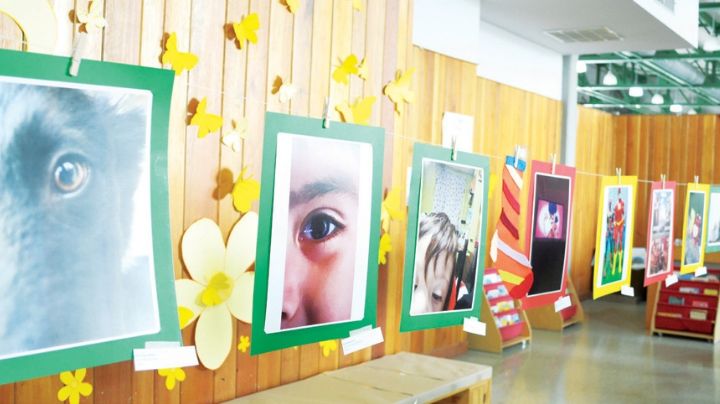 Admiran exposición 'Otros ojos' en Estación Palabra