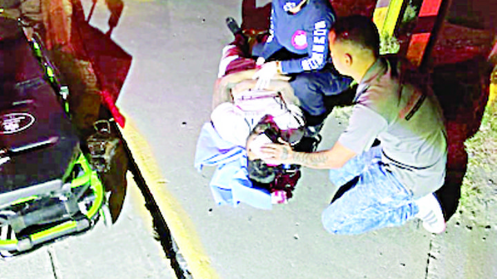 Se estrella a toda velocidad en colonia La Fe