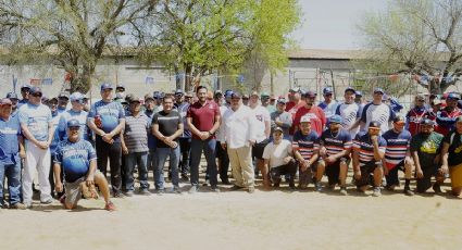 Liga de Softbol Alijadores canta el Playball