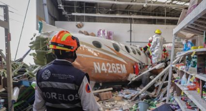 VIDEO: Avioneta se estrella en supermercado de Temixco; 3 muertos hasta el momento