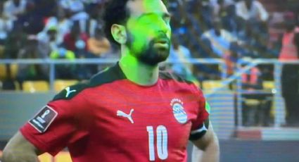 VIDEO: Egipto denuncia lluvia de apuntadores láser en penalti fallado de Mohamed Salah