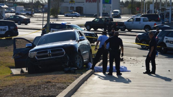 Hombre herido de bala choca contra anuncio de Sonic en Laredo, Texas y muere