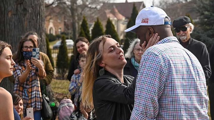 ¡Ucranianas bravas!: Deja a su marido en EU para ir a defender a su país