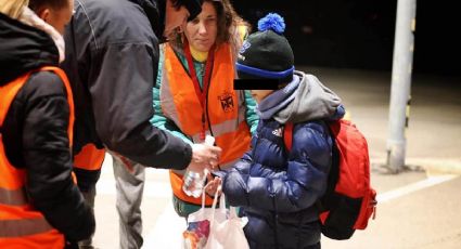 Niño ucraniano llega solo a Eslovaquia; tiene 11 años