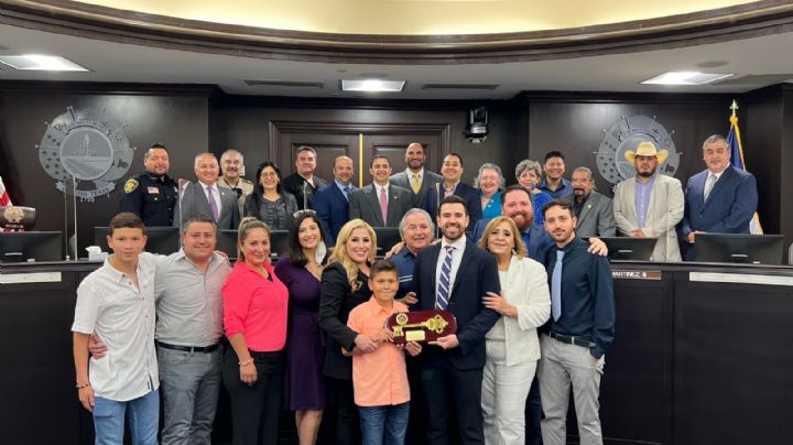 Entregan las Llaves de la Ciudad a Arturo Elizondo, fundador de EVERY Company