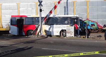 Chofer intenta ganarle el paso al tren: pierde un ojo y la vida