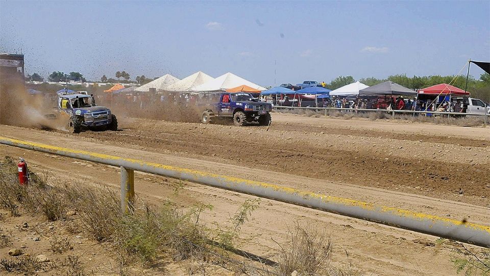 La carrera entre la “Zoé” y la “Cheyenne” fue una de las más emocionantes de la competencia en el fango