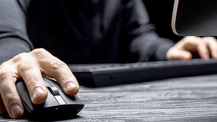 Dan prisión a asistente de maestro de McAllen por pornografía infantil