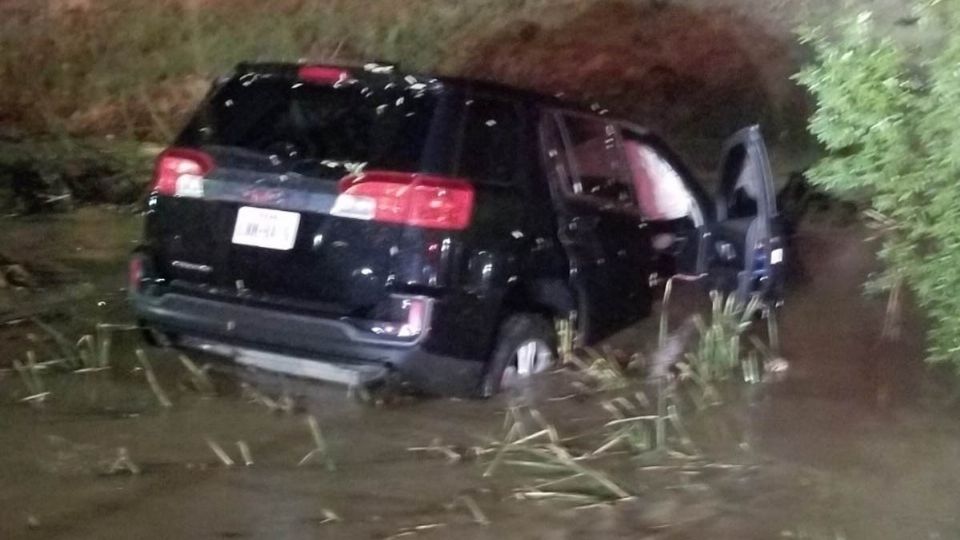 En esta vagoneta viajaban tres pequeños, uno con solo 8 meses de nacido