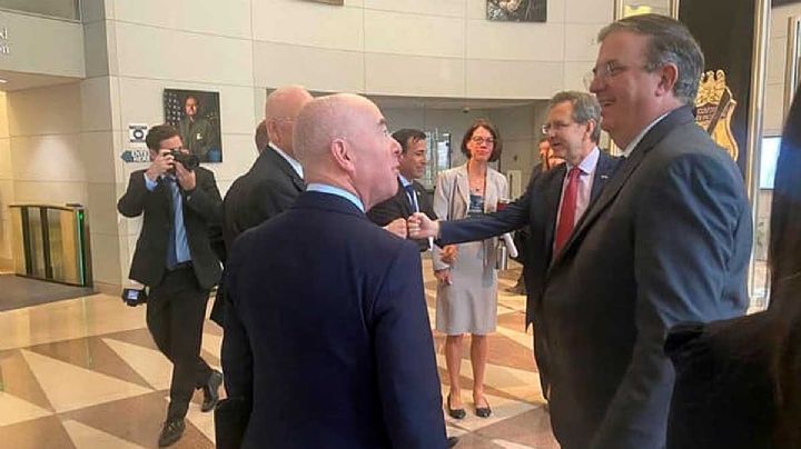 ¡Tómala Abbott!: Dejarían fuera a Texas de proyecto ferroviario entre México y EU