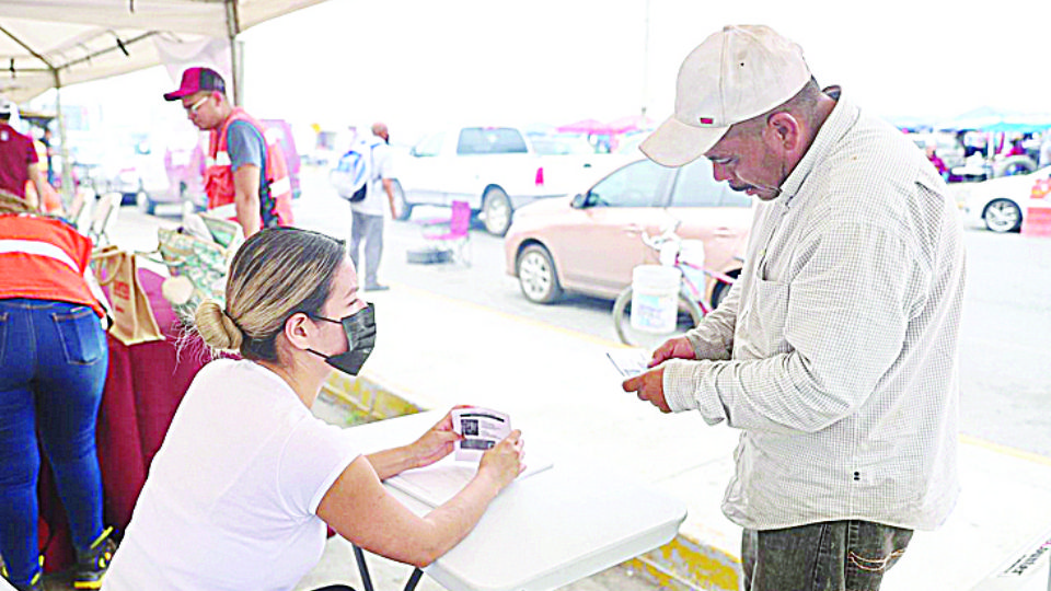 El programa “Empleo en tu Colonia” estuvo en el sector de la Hipódromo.