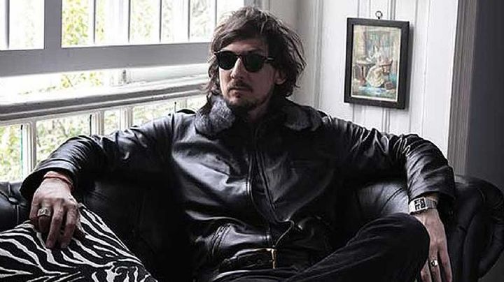 León Larregui llama “basura desechable" a la música de Bad Bunny