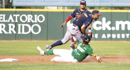 Suspenden juego de Tecos: equipo visitante se queda varado en la carretera