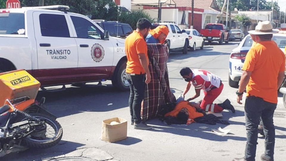 En Madero y Aquiles Serdán ocurrió el accidente del motociclista contra un Nissan Sentra, cuyo conductor no se detuvo.
