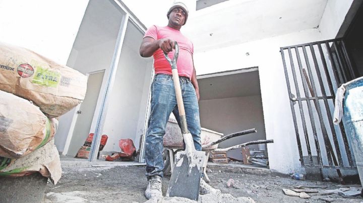 Se insertan migrantes en vida laboral de Nuevo Laredo