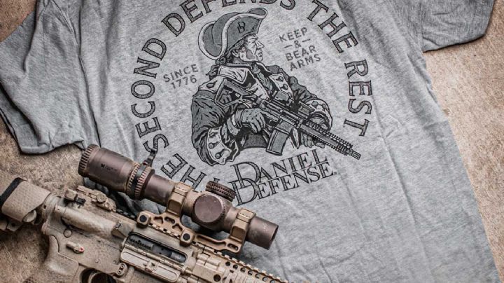 Padres de víctimas de Uvalde van tras fabricante del rifle de asalto utilizado por Salvador Ramos