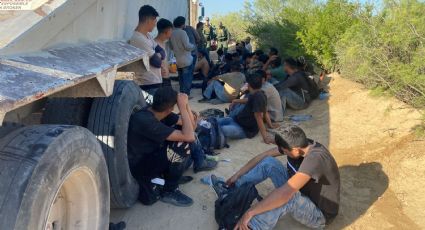 Viajaban 41 migrantes dentro de tolva; uno de ellos muere por asfixia; todos eran mexicanos