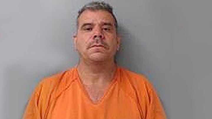 Arrestan a trailero que dejó morir migrante por asfixia y deshidratación