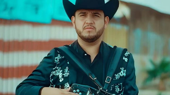 "Firme... Una sacudida y puro pa' delante"; Edén Muñoz sufre caída en concierto