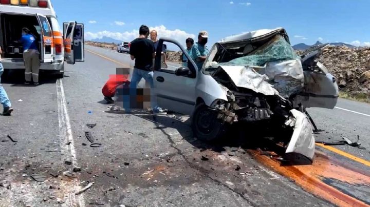 VIDEO: Brutal encontronazo de frente en la Carretera a Monclova: 5 muertos y 12 heridos