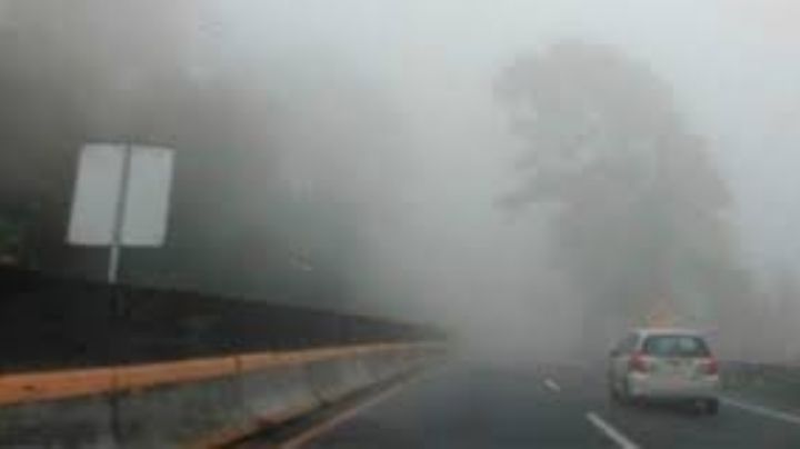 ¡Por fin les llega la lluvia! Reportan fuerte lluvia en el kilómetro 57 de la carretera Monterrey-Laredo