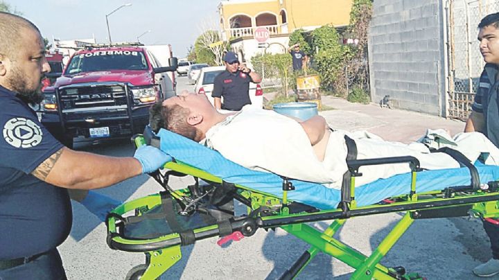 Despierta, se levanta, pisa y sufre descarga