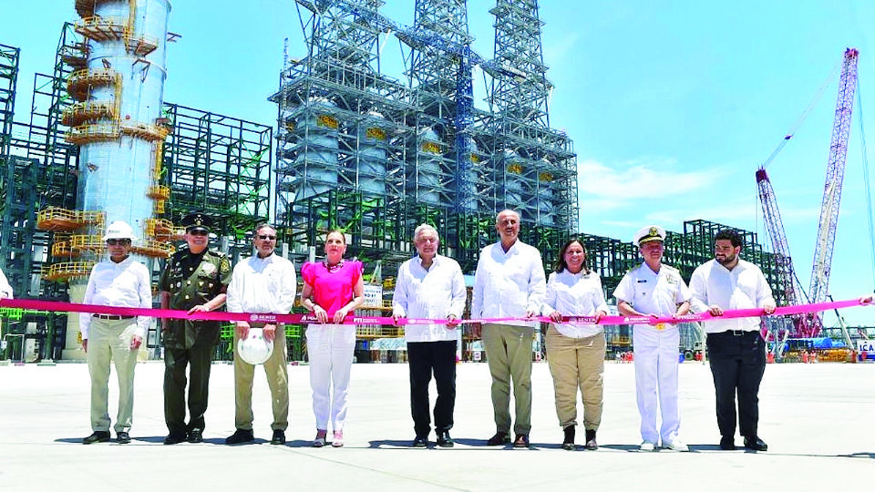 La Refinería Olmeca en Dos Bocas tendrá un periodo de pruebas, mientras alcanza su máxima capacidad de producción.