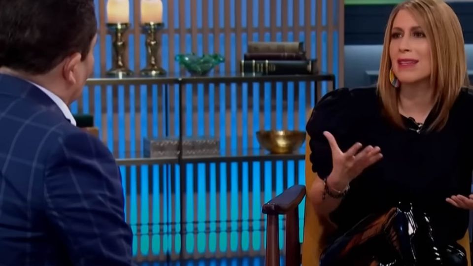 Fue durante una entrevista dada para Gustavo Adolfo Infante, que la conductora reveló que cambió su destino en el programa