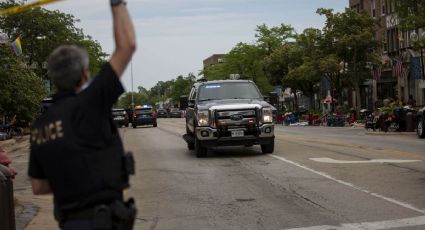 ALERTA: Tirador de Illinois sigue prófugo; disparó desde un tejado