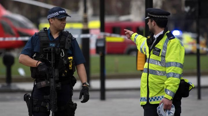 Arrestan futbolista estrella de la Premier League por sospechas de abuso a una joven