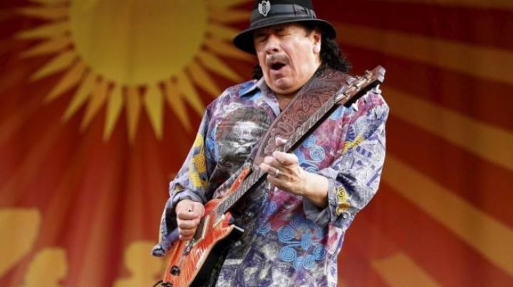 Carlos Santana sufre ataque en concierto y es llevado de urgencia al hospital
