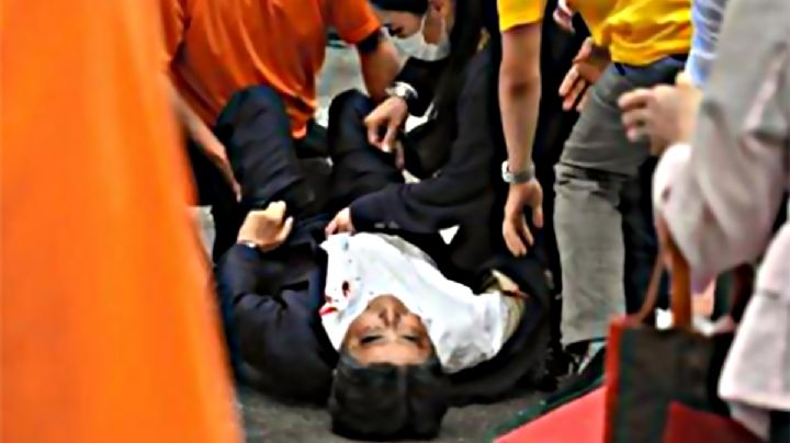 Atentan contra el ex primer ministro de Japón Shinzo Abe; se debate entre la vida y la muerte