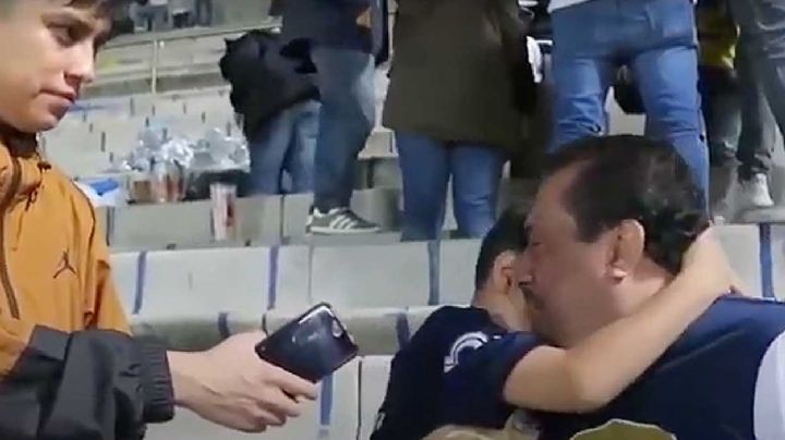 VIDEO Abuelo y nieto rompen en llanto y se consuelan por la derrota de Pumas frente al América