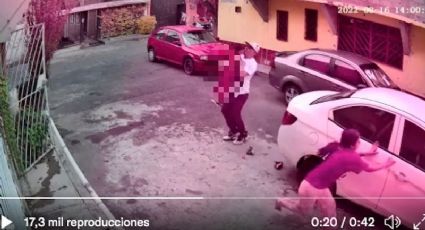 Captan en video terrible momento en que niño es atropellado por auto