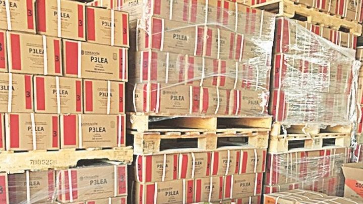 Entregan libros a las escuelas