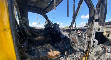 Fuego devora camión en la colonia 150 Aniversario