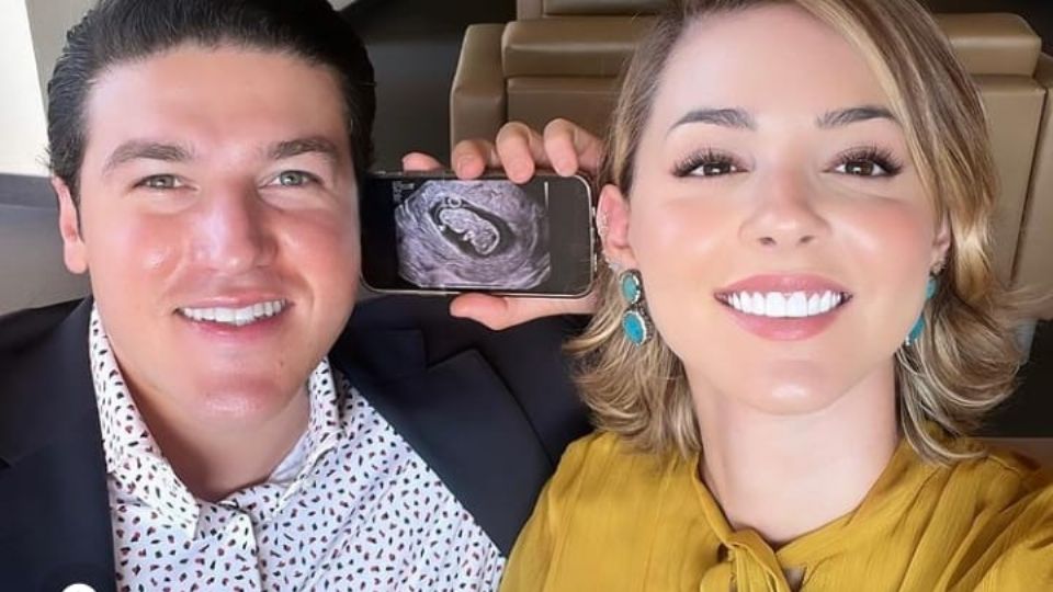 Mariana y Samuel están felices por la noticia de que serán papás.