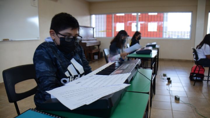 Invitan a inscribirse  en escuela de música del Sistema DIF