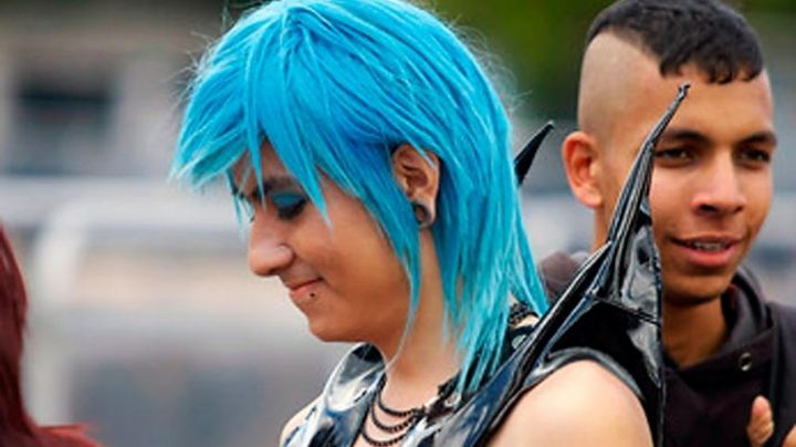 Niega CBTIS entrada a alumnos por llevar el cabello pintado