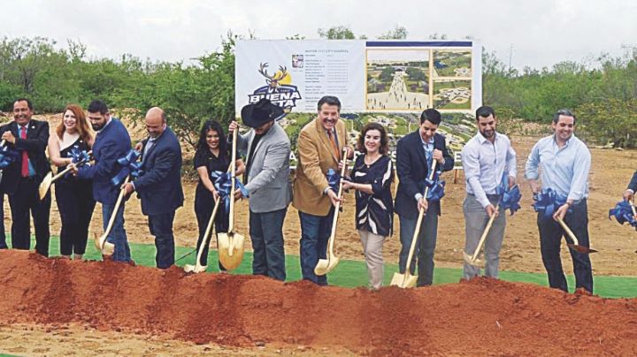 Construyen complejo deportivo en la parte sur de Laredo