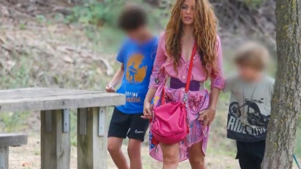 Un paparazzi asegura que los niños Milan y Sasha, ya conocen a la novia de Piqué