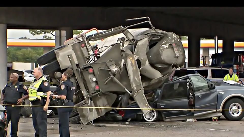 El pequeño se encontraba dentro del auto