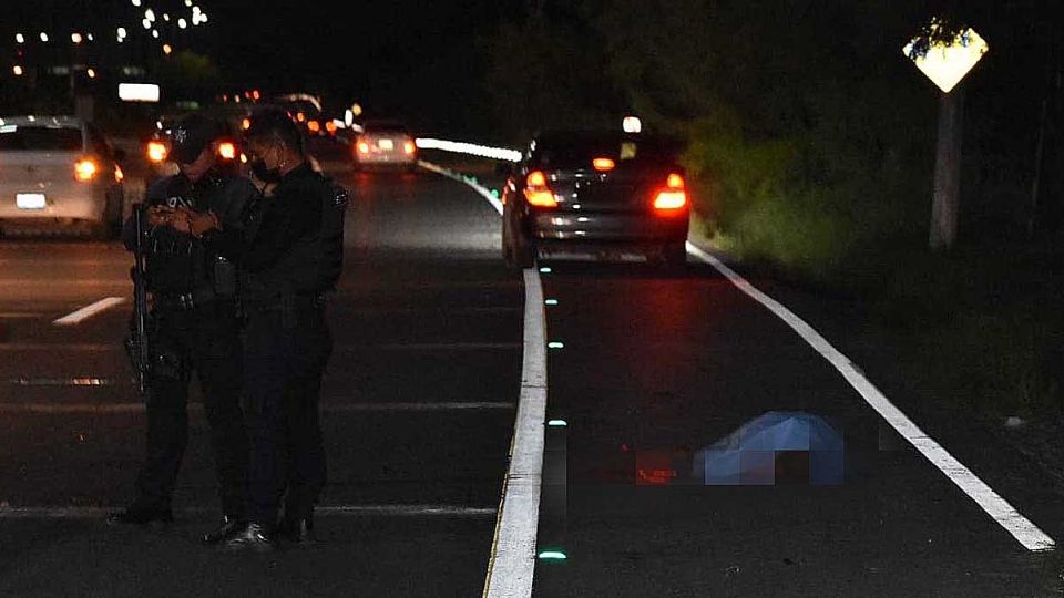 Lo embiste un auto en el Bulevar COlosio