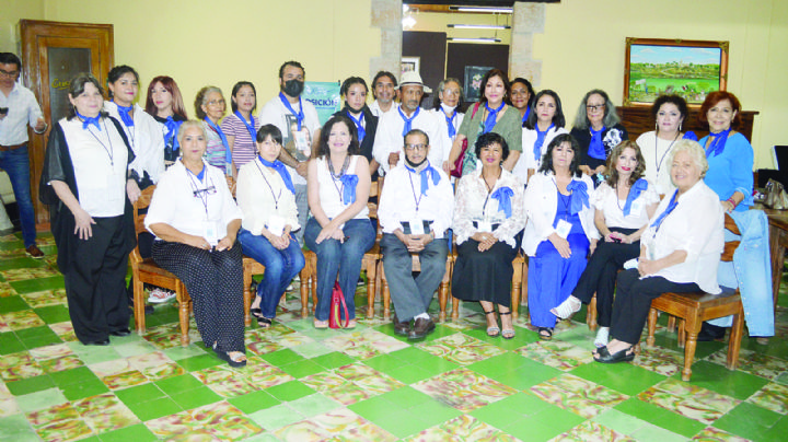 Luna Azul dedica expo a la flora y fauna