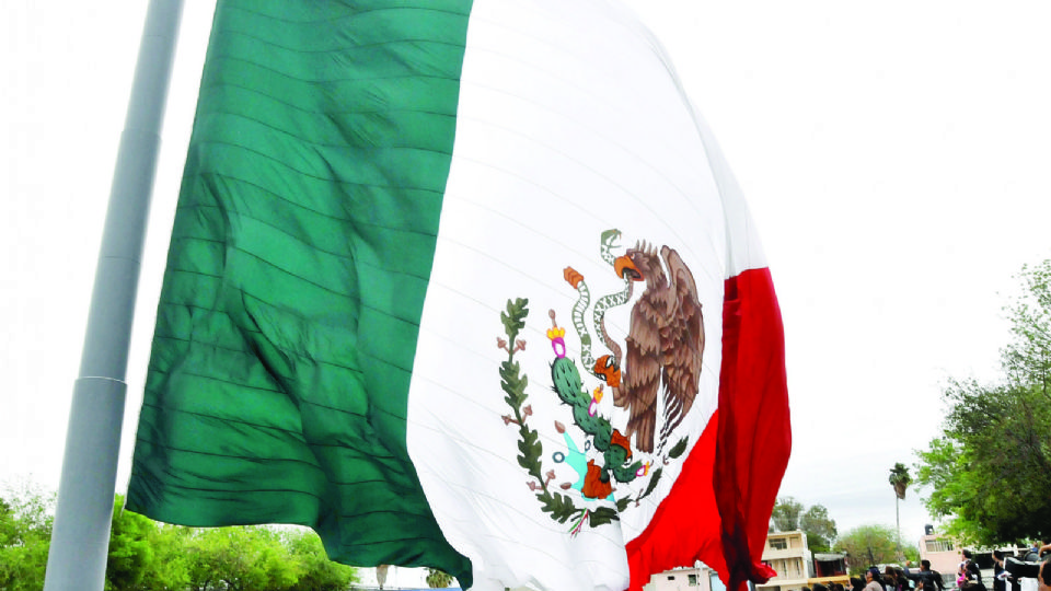 La Bandera Monumental en Nuevo Laredo se suma a las más de 60 que hay en el resto del país.